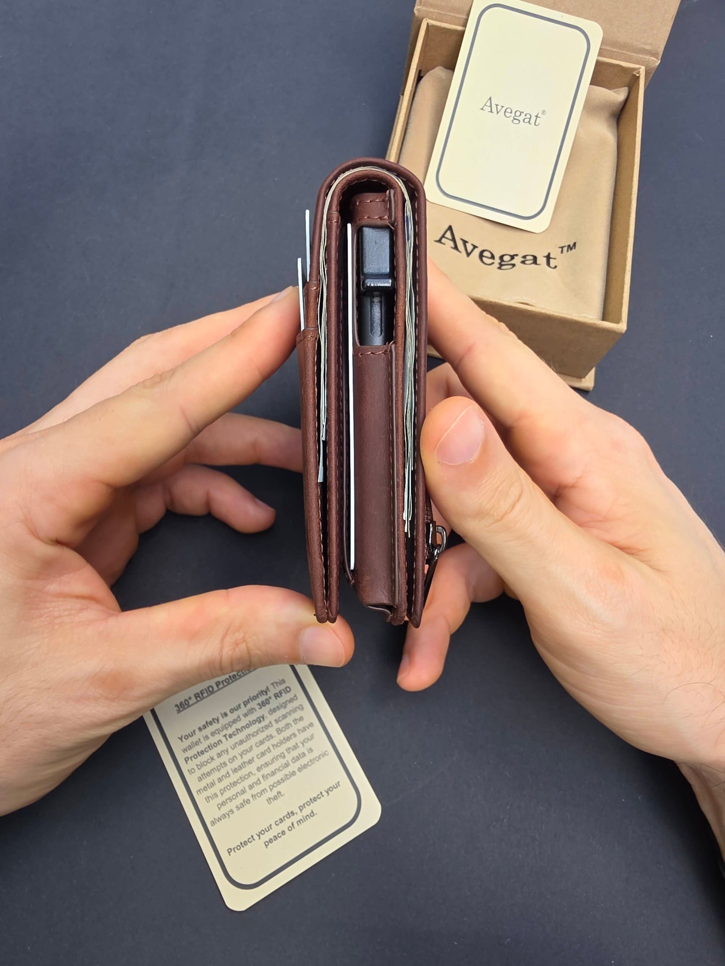 Billetera de Cuero Original - Avegat 05-M (Marrón Clásico)